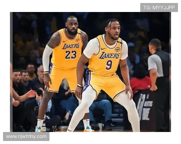 老詹出战成疑或无缘本赛季最佳阵容